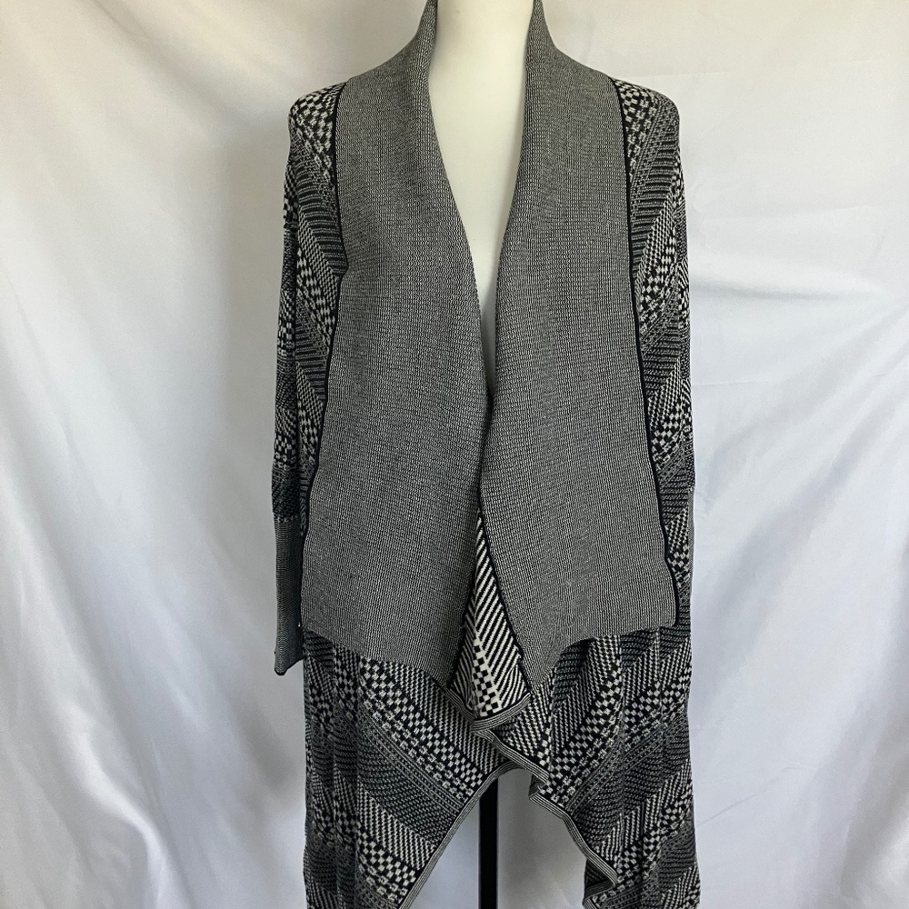 EDGE Black and White Contrast Knit Asymmetrical Open Front Cardigan